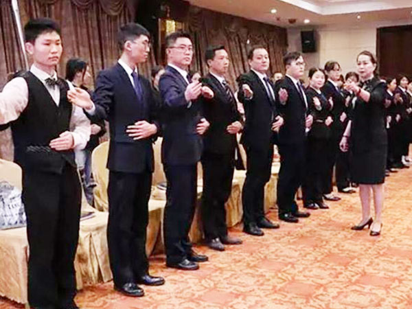 郴州錦馬置業(yè)有限公司,會(huì)議室,標(biāo)準(zhǔn)房,豪華房,商務(wù)房,娛樂房,商務(wù)休閑房,豪華套房哪里好 郴州錦馬置業(yè)有限公司,會(huì)議室,標(biāo)準(zhǔn)房,豪華房,商務(wù)房,娛樂房,商務(wù)休閑房,豪華套房哪里好