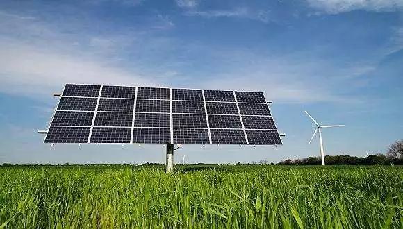 10倍營收懸殊，